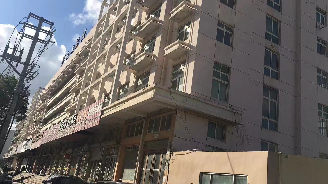 玉环市坎门街道解放塘路112号（玉环市坎门汽摩创业园2#综合楼）301室-309室房产转让