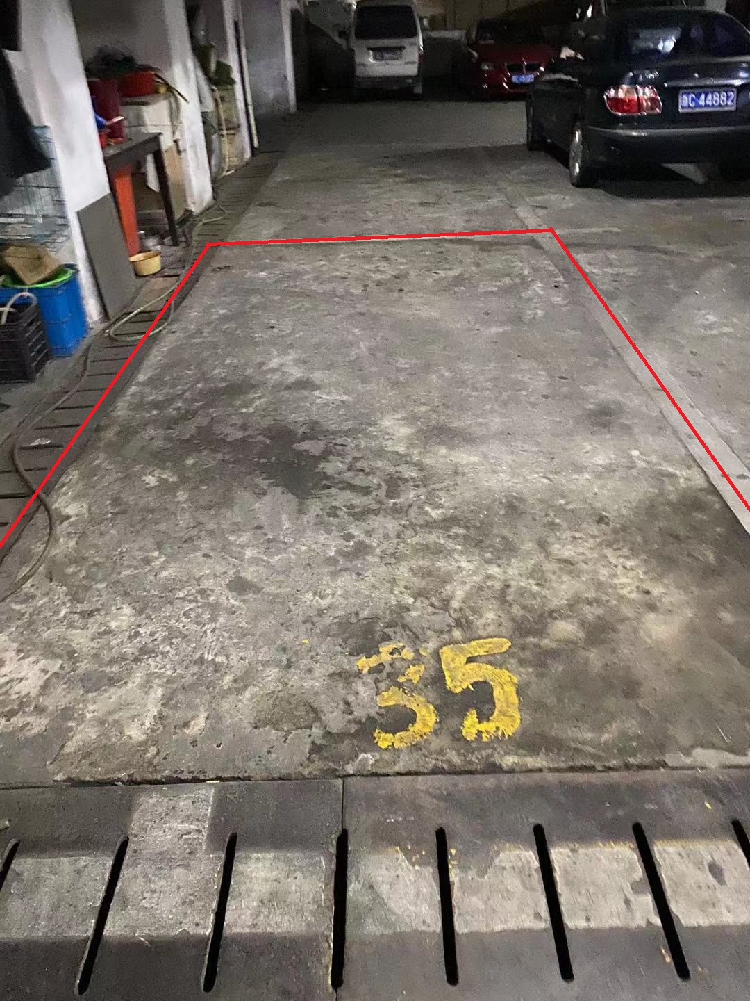 温州市鹿城区人民东路东方大厦35号车库
