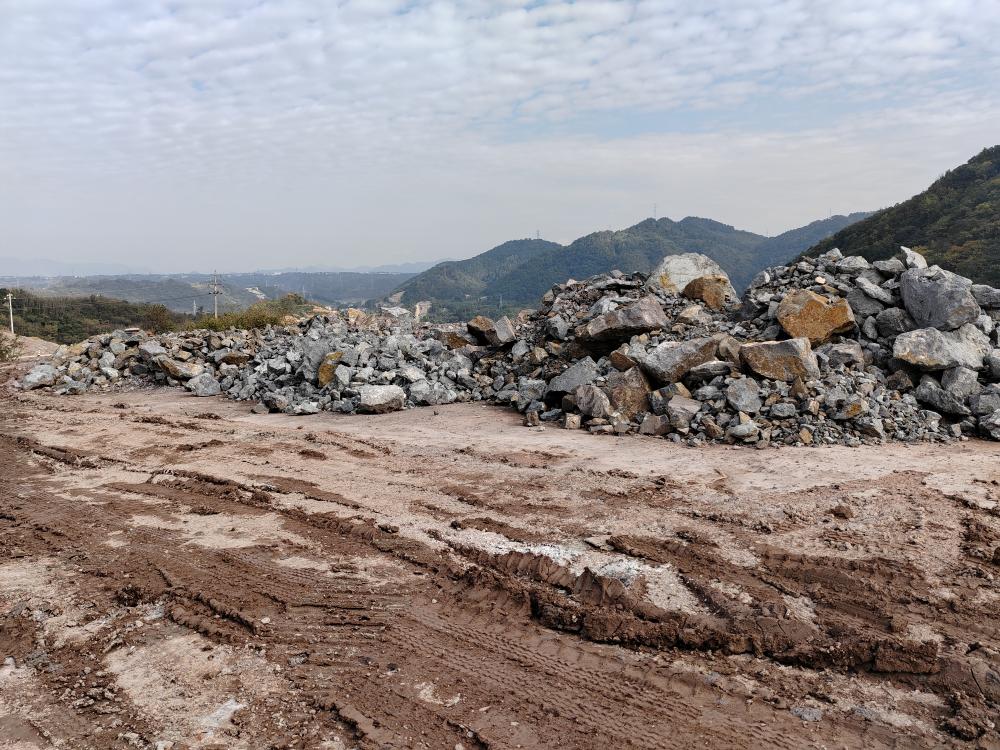 新昌县104国道新昌荘前至关岭段改建工程第EPC01标段弃渣所有权