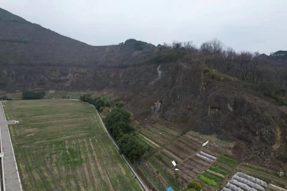 绍兴市柯桥区群贤路西延萧山南秀路二期工程石料废渣